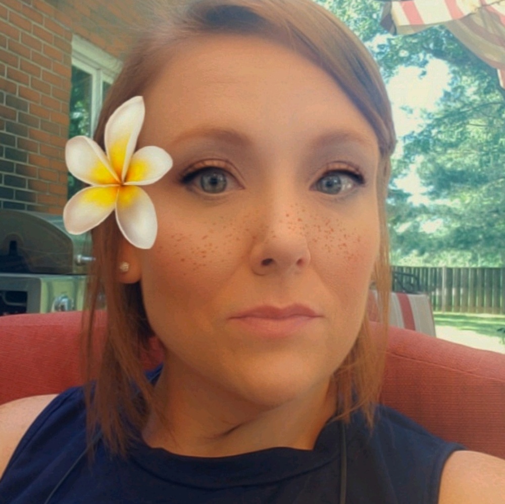 Meet your Posher, Sharon